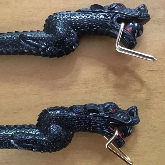 Vintage Other - Vintage Black Dragon Handle Shoe Horn and Brush Set